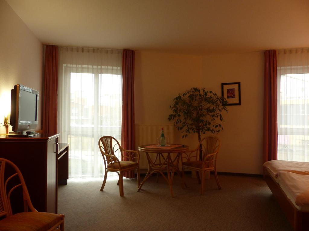 Hotel Dorotheenhof Cottbus Bagian luar foto