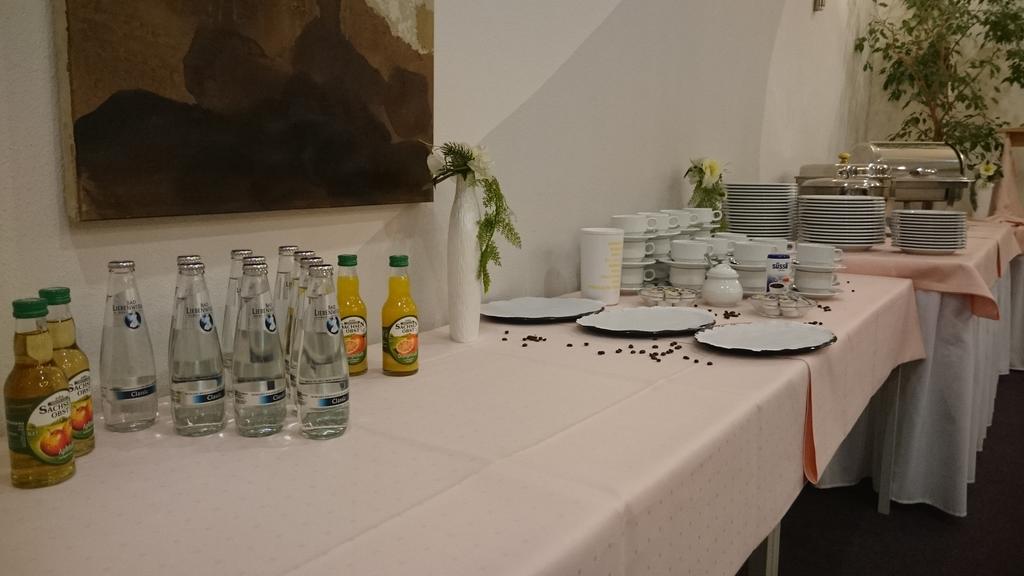 Hotel Dorotheenhof Cottbus Bagian luar foto